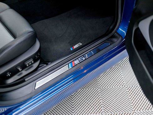 Used 2002 BMW M5 RWD image 56