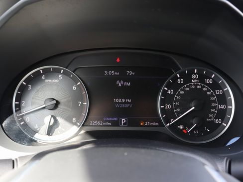 Certified 2023 INFINITI QX50 Pure image 40