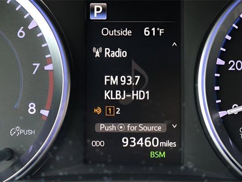 Used 2018 Toyota Highlander XLE image 29