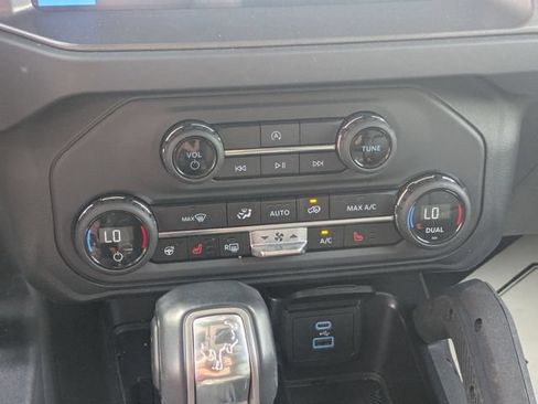 Used 2025 Ford Bronco Badlands AWD/4WD image 19