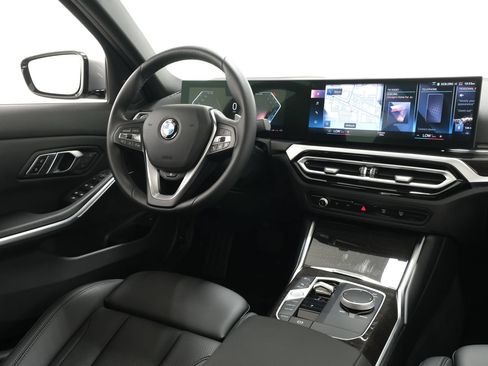 Used 2023 BMW 330i xDrive Sedan w/ Premium Package AWD/4WD image 10