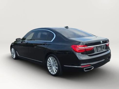 Used 2019 BMW 740i w/ Cold Weather Package RWD image 6