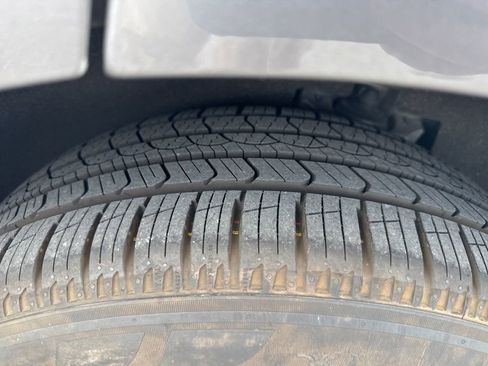 Used 2021 Ford Edge SEL image 15