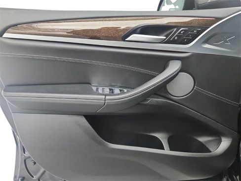 Used 2021 BMW X3 M40i w/ Executive Package image 22