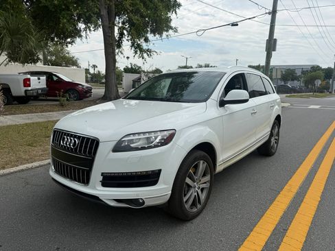 Used 2015 Audi Q7 3.0T Premium Plus w/ Premium Plus Package AWD/4WD image 2