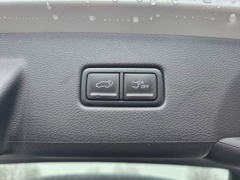 New 2026 Kia Carnival EX FWD image 10