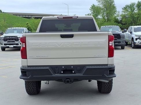 New 2026 Chevrolet Silverado 1500 Custom Trail Boss AWD/4WD image 3