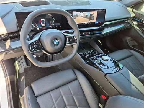 Certified 2024 BMW 530i w/ Premium Package RWD image 10