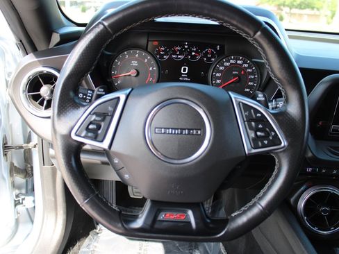 Used 2018 Chevrolet Camaro SS RWD image 25