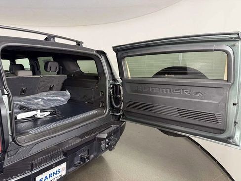Used 2024 GMC Hummer EV 3X w/ LPO, Illumination Package image 9