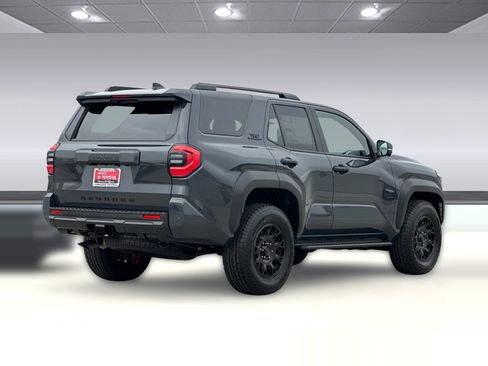 New 2026 Toyota 4Runner SR5 image 3
