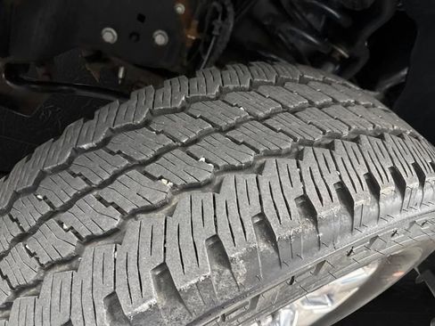 Used 2024 Ford F350 Lariat w/ Chrome Package image 42