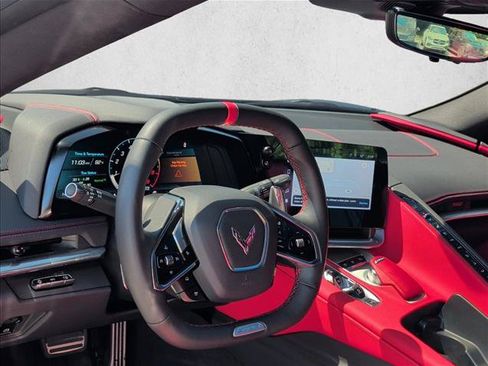 Used 2024 Chevrolet Corvette Z06 RWD image 17