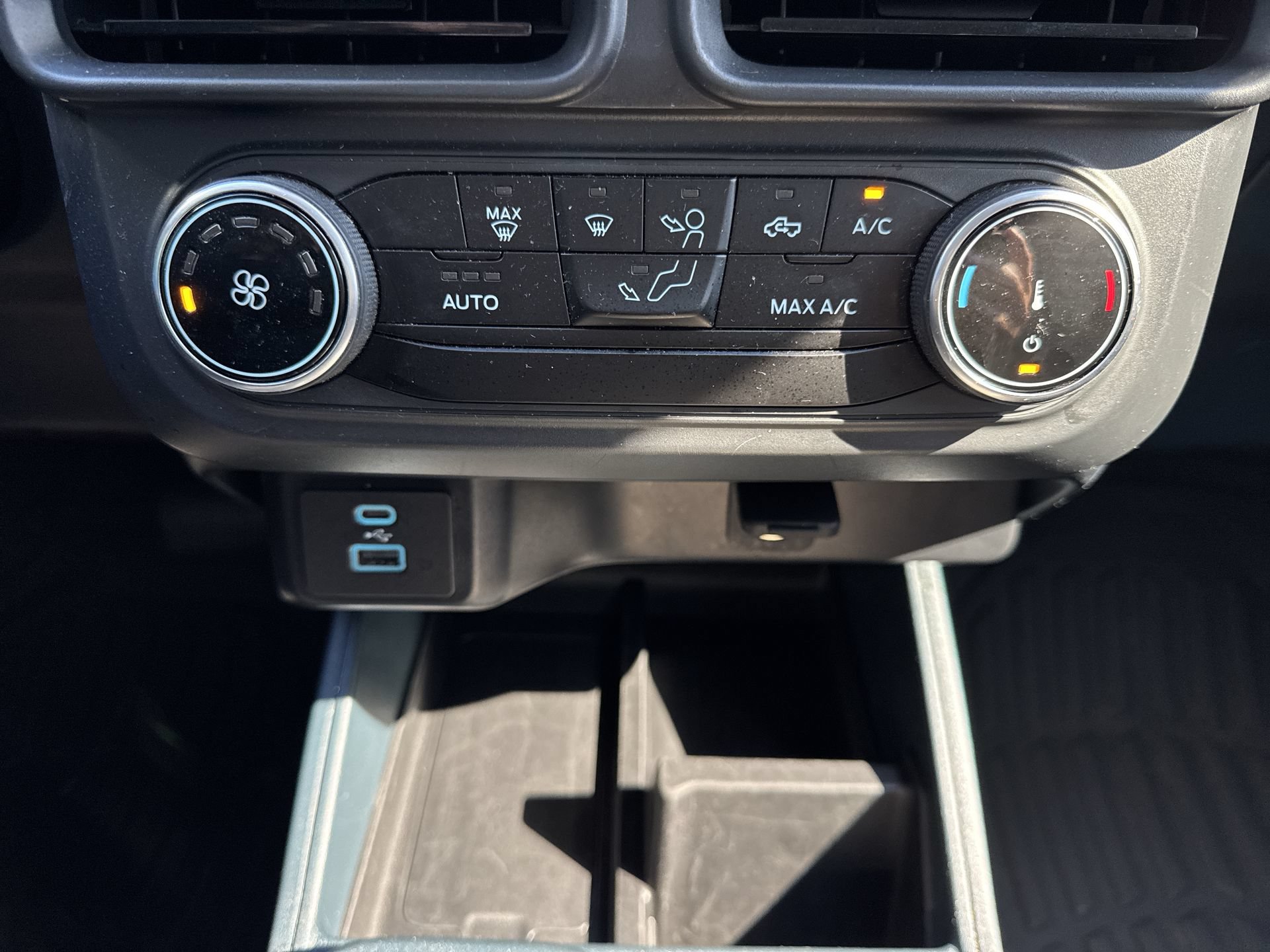 Used 2024 Ford Maverick XL FWD image 18