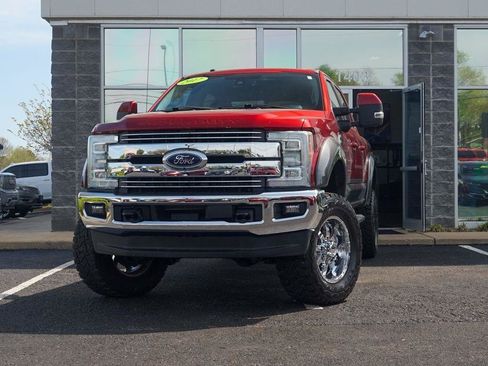 Used 2017 Ford F250 Lariat w/ Lariat Ultimate Package AWD/4WD image 6