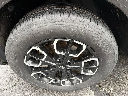 Used 2024 Hyundai Santa Cruz SEL w/ Activity Package image 11