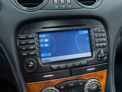 Used 2008 Mercedes-Benz SL 55 AMG image 37