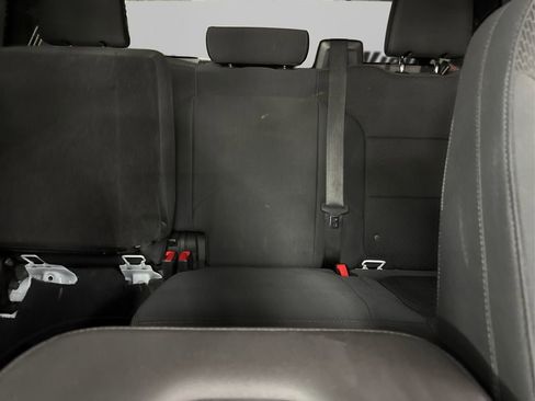 Used 2019 Chevrolet Silverado 1500 Custom Trail Boss w/ Custom Convenience Package image 19