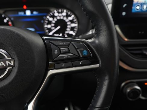 Used 2023 Nissan Altima 2.5 SV w/ SV Premium Package image 23