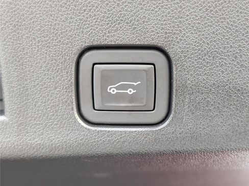 Used 2024 Chevrolet Traverse RS w/ LPO, Floor Liner Package image 16