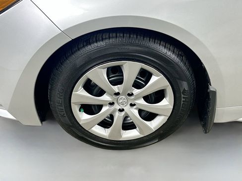 Used 2025 Toyota Corolla LE image 8