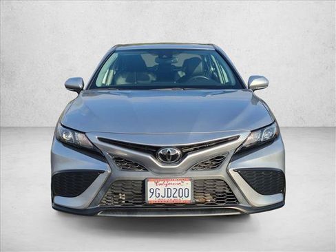 Used 2023 Toyota Camry SE w/ Convenience Package FWD image 2