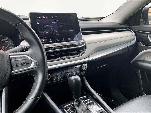 Used 2022 Jeep Compass Limited image 6