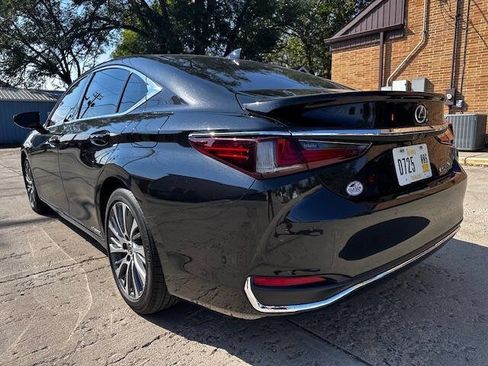 Used 2021 Lexus ES 300h w/ Premium Package image 9