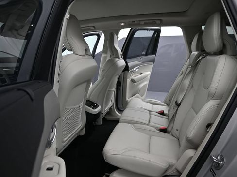 Certified 2025 Volvo XC90 B6 Ultra w/ Protection Package AWD/4WD image 21