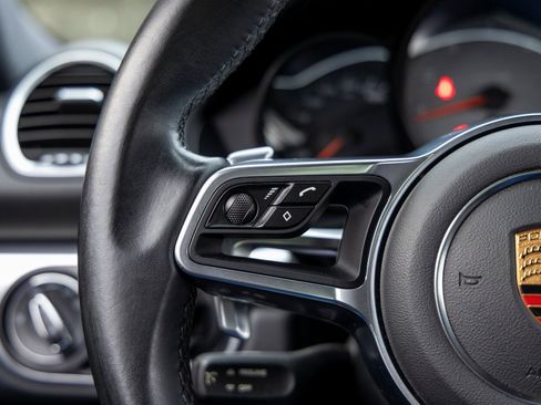 Used 2018 Porsche 718 Cayman S image 31