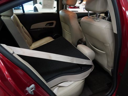 Used 2012 Chevrolet Cruze LT w/ RS Package image 28