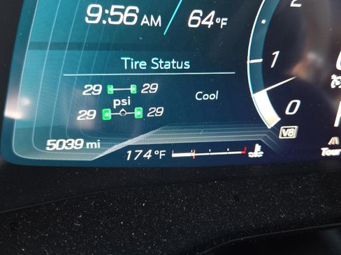 Used 2024 Chevrolet Corvette Stingray Premium Conv w/ Z51 Performance Package image 28