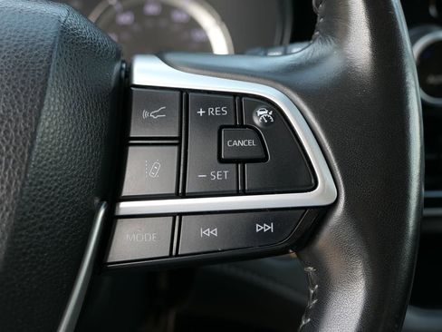 Used 2023 Toyota Highlander XSE image 15