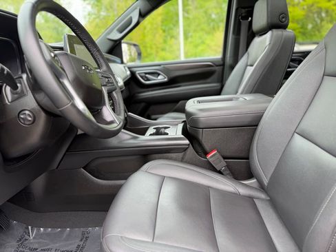 Used 2023 Chevrolet Tahoe Z71 w/ Luxury Package AWD/4WD image 22