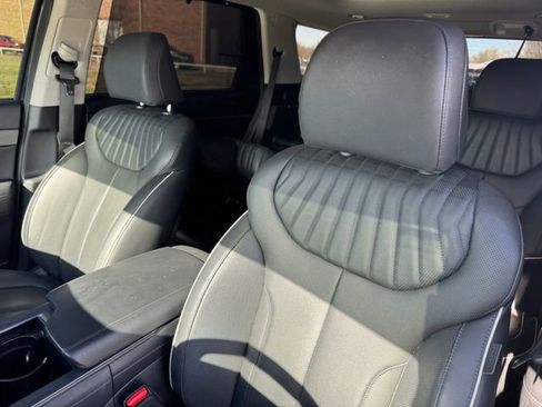 Used 2024 Hyundai Palisade Limited image 7