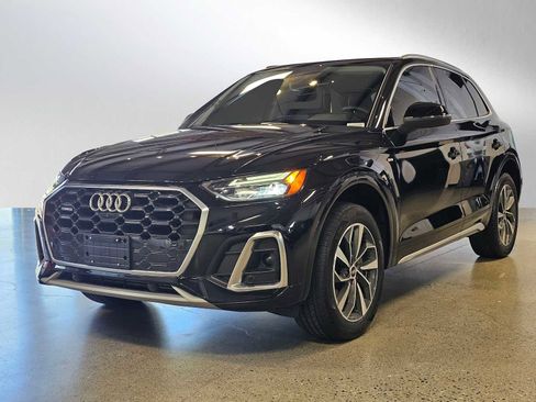 Used 2023 Audi Q5 2.0T Premium Plus w/ Premium Plus Package AWD/4WD image 7