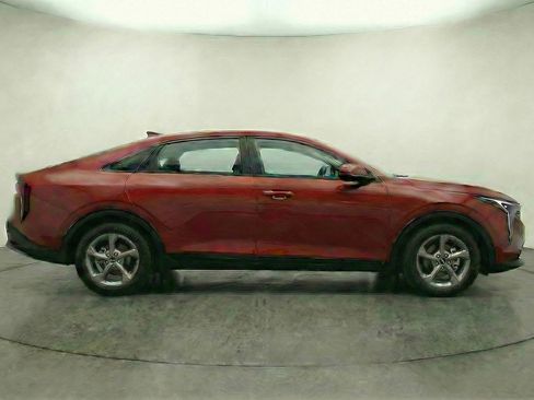 Used 2025 Kia K4 LXS image 8