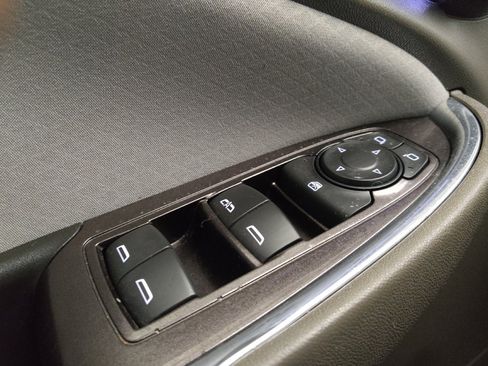 Used 2018 Chevrolet Malibu LT FWD image 27