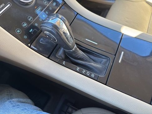 Used 2013 Ford Taurus Limited image 18