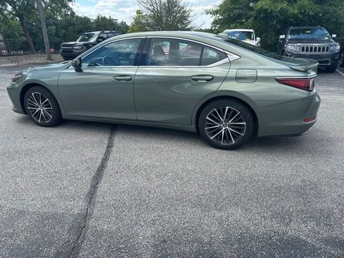 Certified 2024 Lexus ES 350 w/ Premium Package FWD image 6
