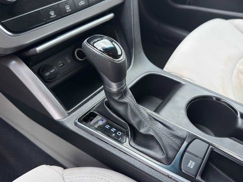 Used 2016 Hyundai Sonata SE FWD image 10