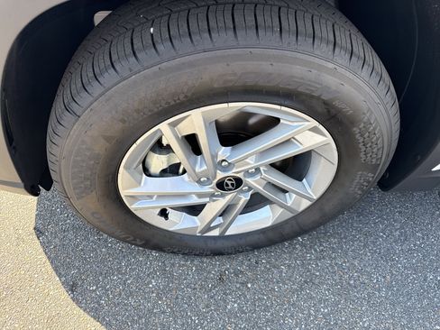 New 2026 Hyundai Tucson SE image 18