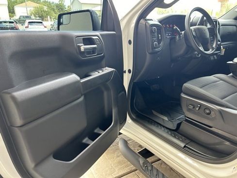 Used 2024 Chevrolet Silverado 1500 Custom Trail Boss w/ Turbomax Blackout Package image 24