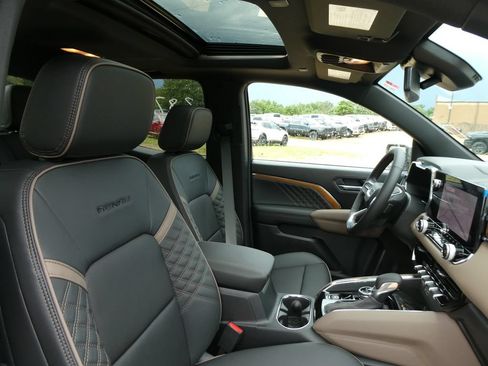 New 2026 GMC Canyon Denali AWD/4WD image 11