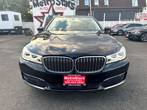 Used 2016 BMW 750i xDrive image 2