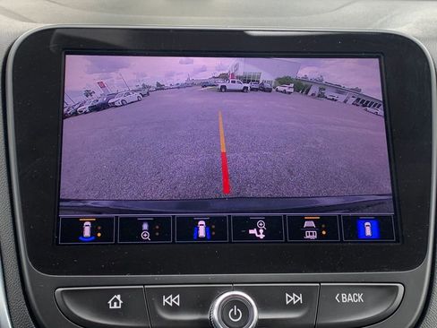 Used 2022 Chevrolet Equinox LT FWD image 22