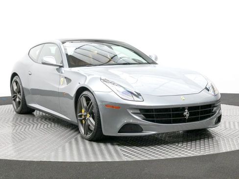 Used 2015 Ferrari FF image 4
