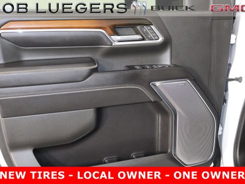 Used 2024 GMC Sierra 2500 Denali w/ Denali Reserve Package image 11