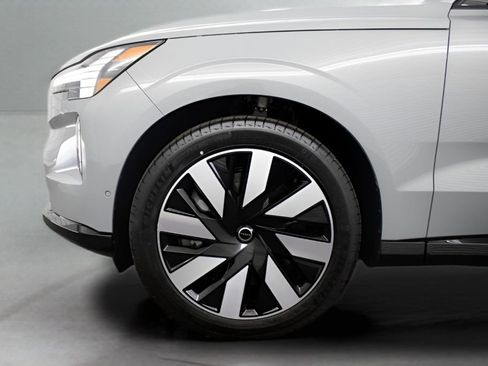 New 2025 Volvo EX90 Ultra image 6