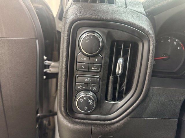 Used 2024 Chevrolet Silverado 1500 Custom AWD/4WD image 34